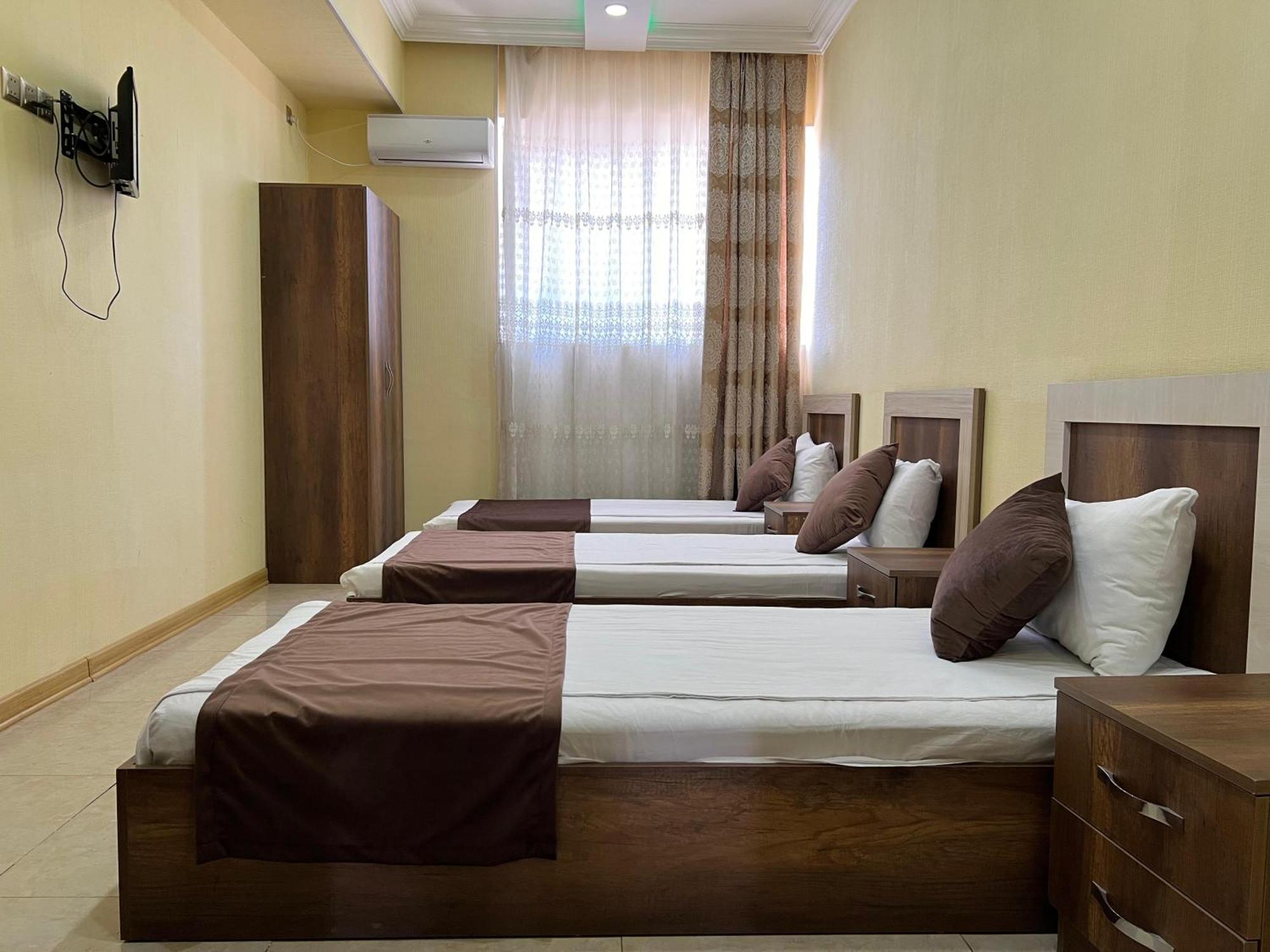 Rahat Hotel Ganja Esterno foto