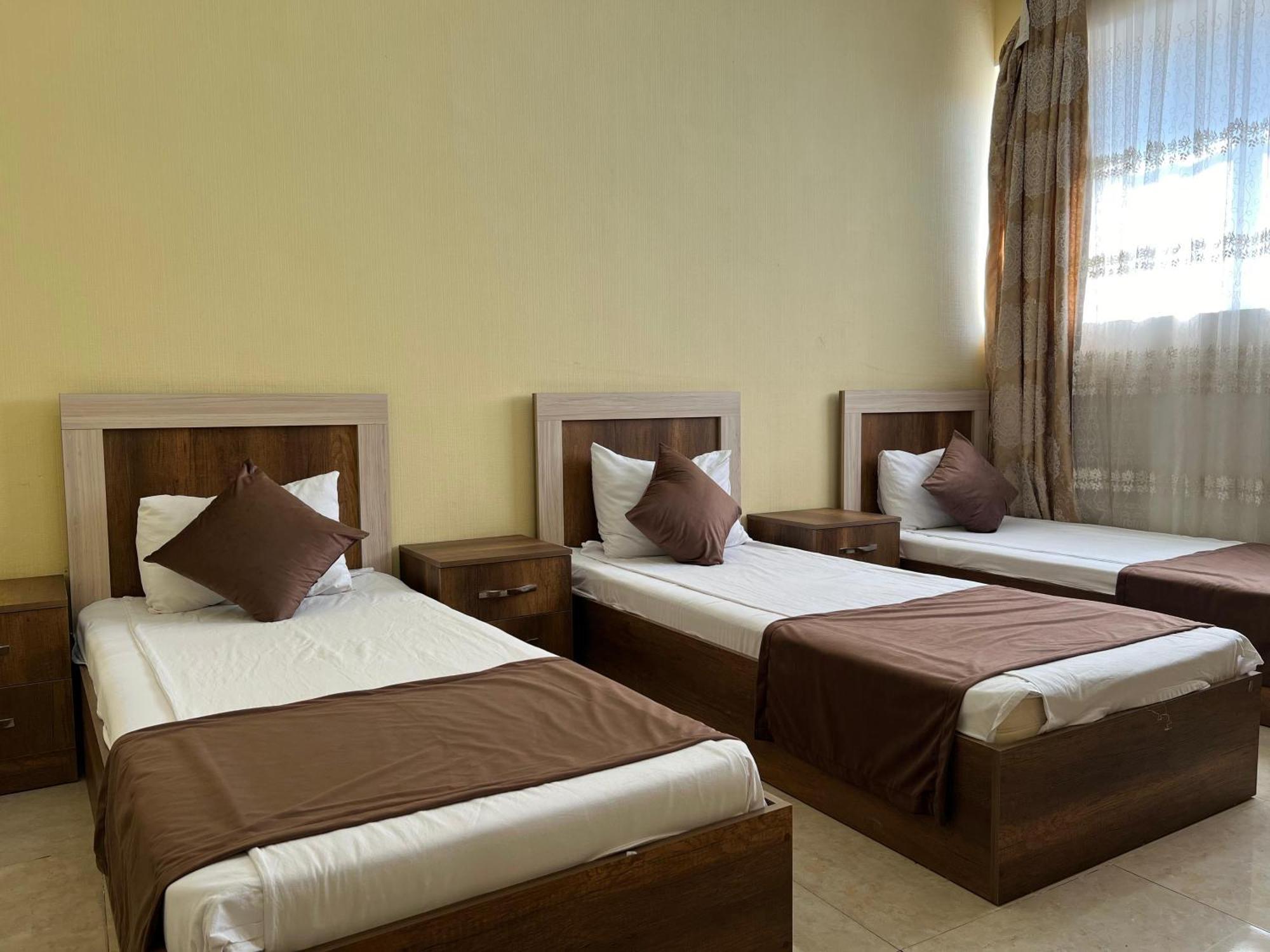 Rahat Hotel Ganja Esterno foto